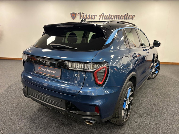 Vehicle Image 13