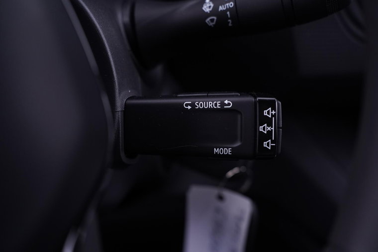 Vehicle Image 46