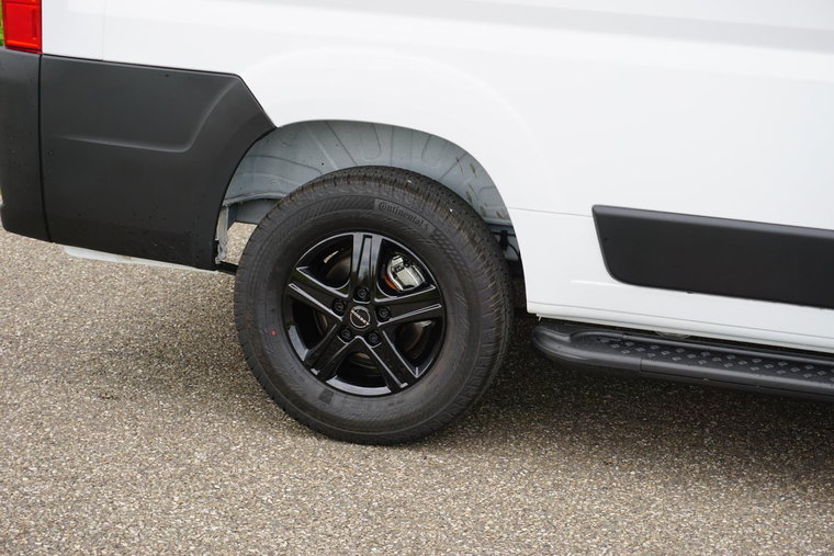 Vehicle Image 36