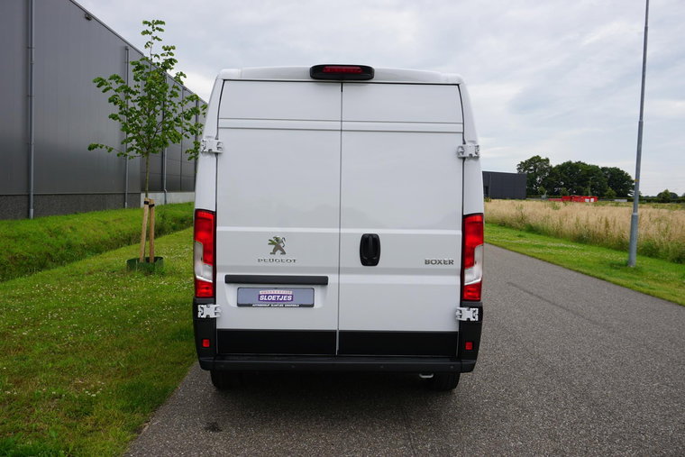 Vehicle Image 41