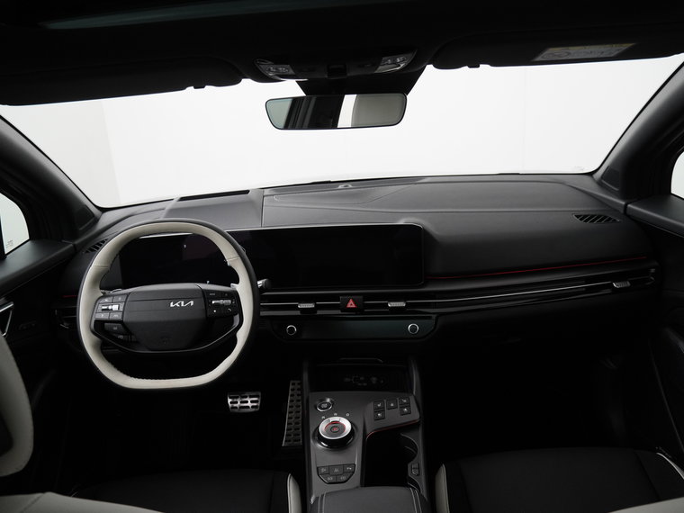 Vehicle Image 39