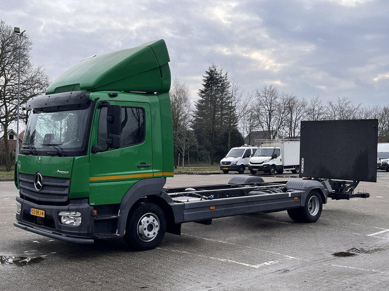 Vehicle Image 30