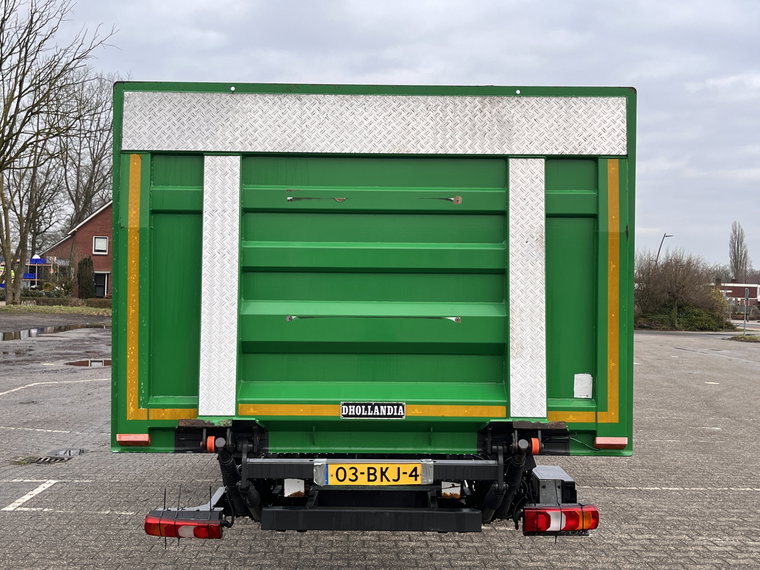 Vehicle Image 33