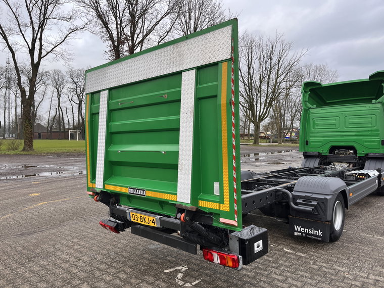 Vehicle Image 40