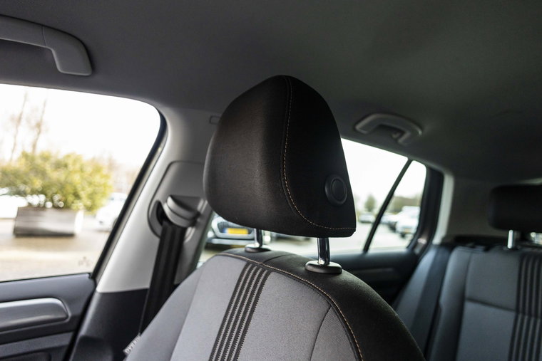 Vehicle Image 22