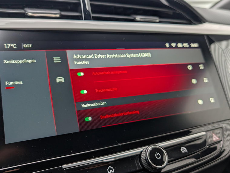 Vehicle Image 26