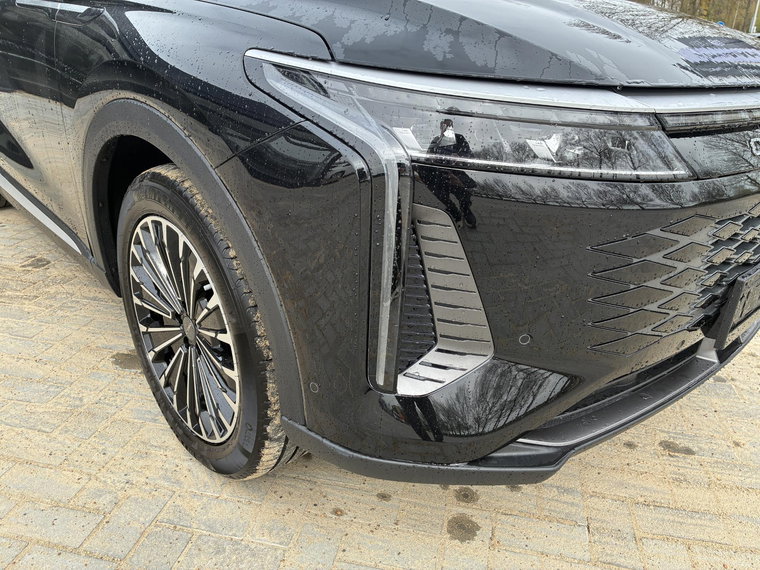 Vehicle Image 30