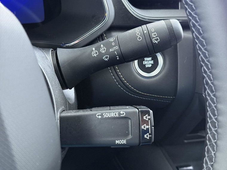 Vehicle Image 29