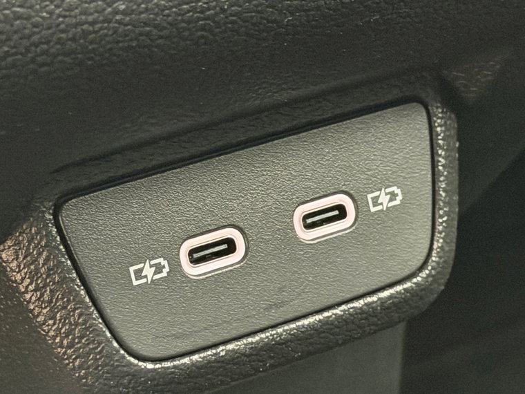Vehicle Image 29