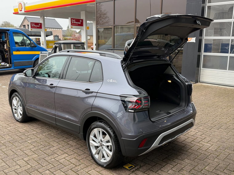 Vehicle Image 39