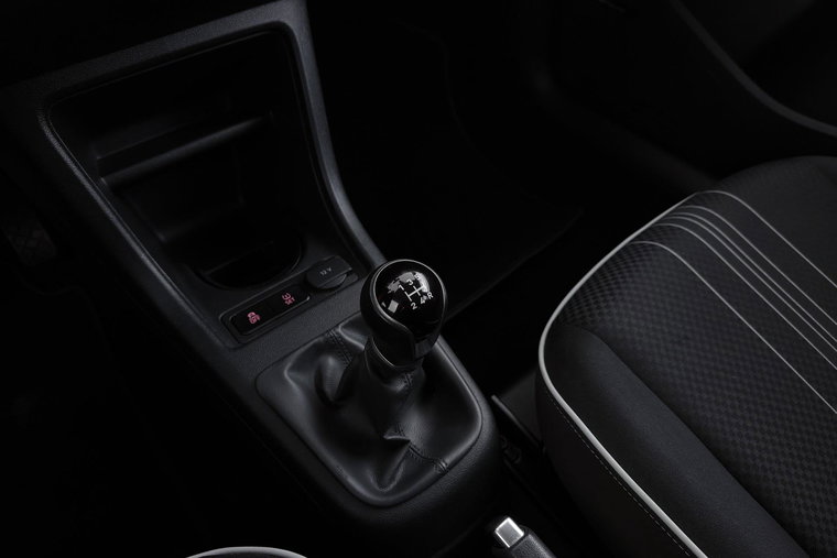Vehicle Image 24
