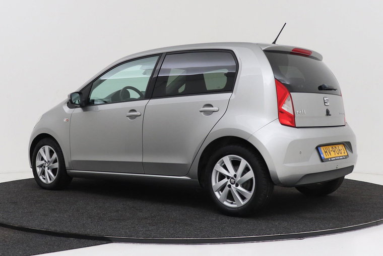Vehicle Image 6