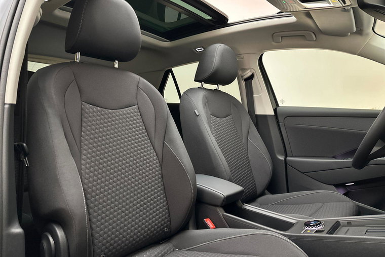 Vehicle Image 15