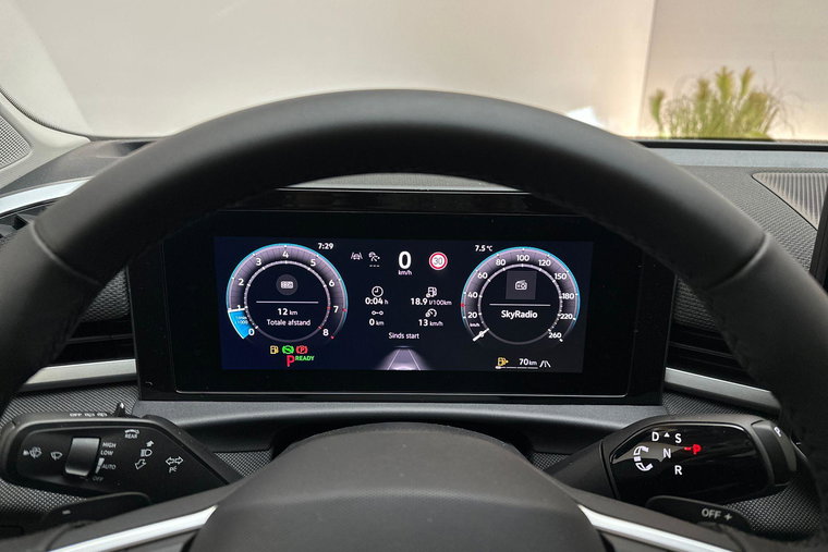 Vehicle Image 21