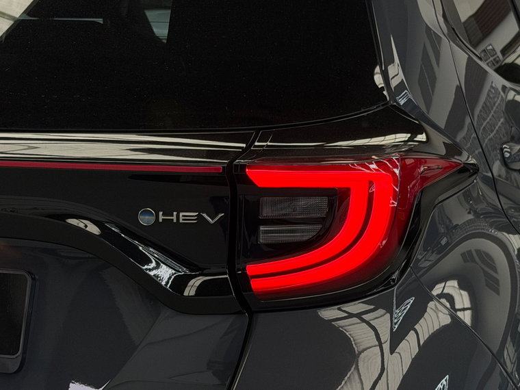 Vehicle Image 30