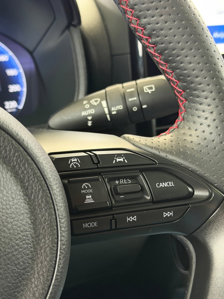 Vehicle Image 35