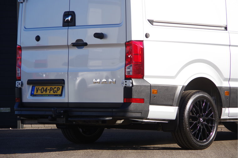 Vehicle Image 36