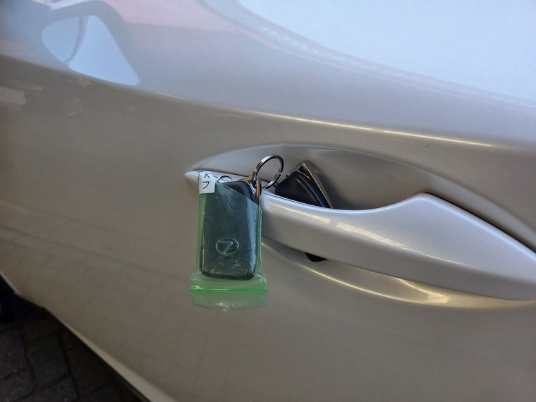 Vehicle Image 13