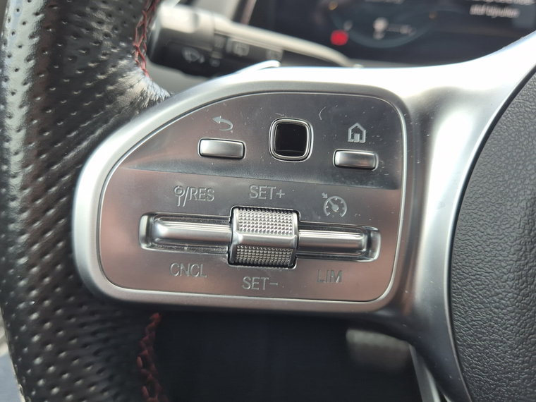Vehicle Image 39