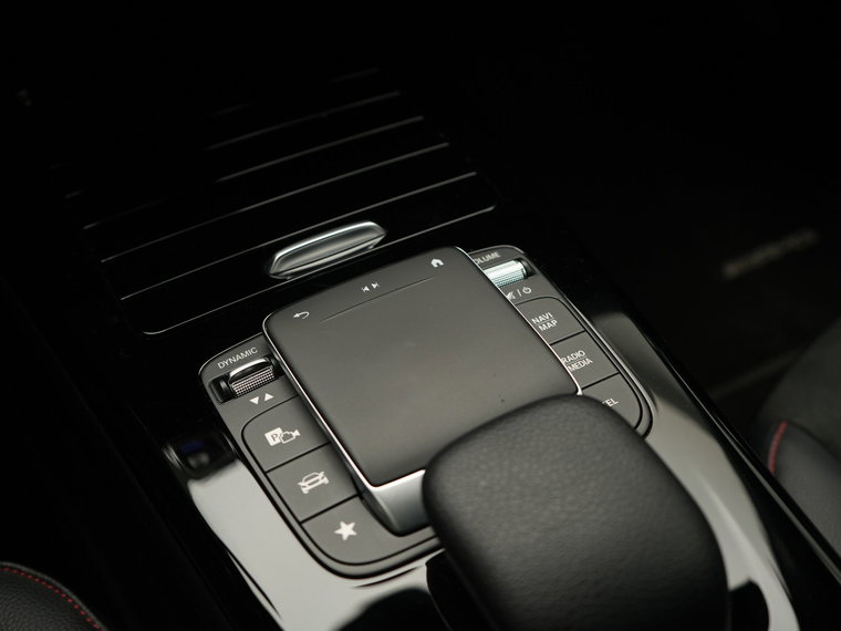 Vehicle Image 35