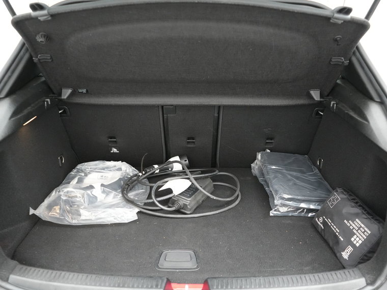 Vehicle Image 39