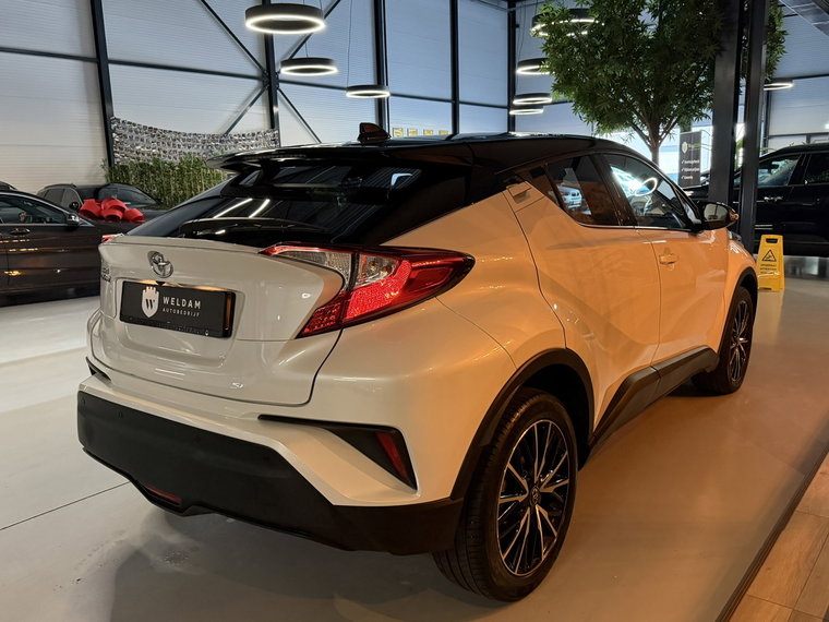 Vehicle Image 19