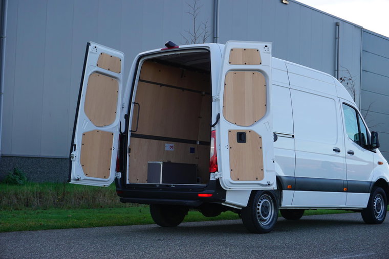 Vehicle Image 40