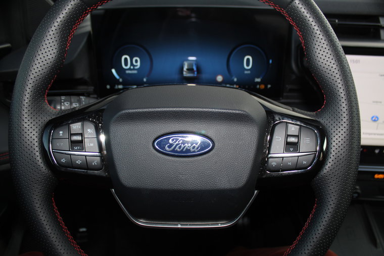 Vehicle Image 14