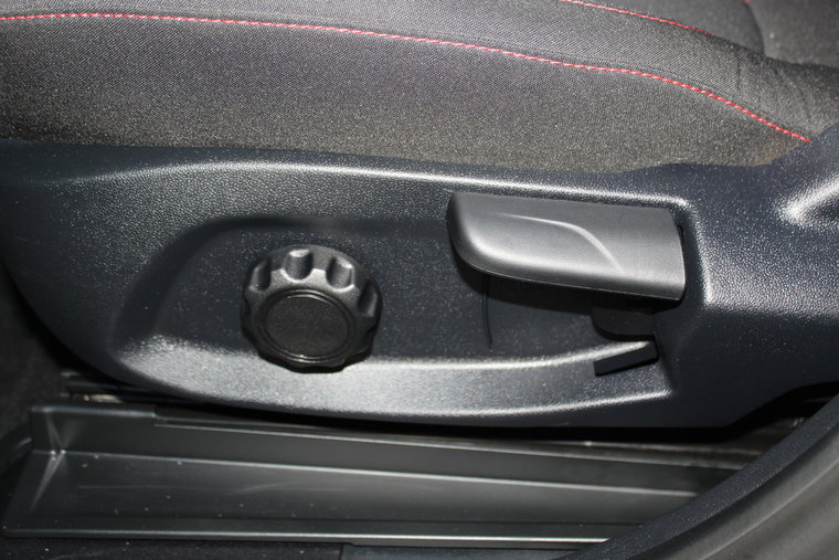 Vehicle Image 30