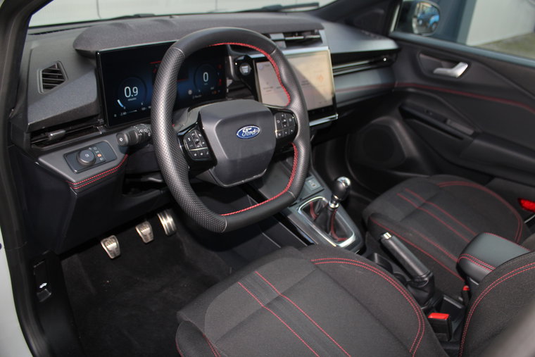 Vehicle Image 31
