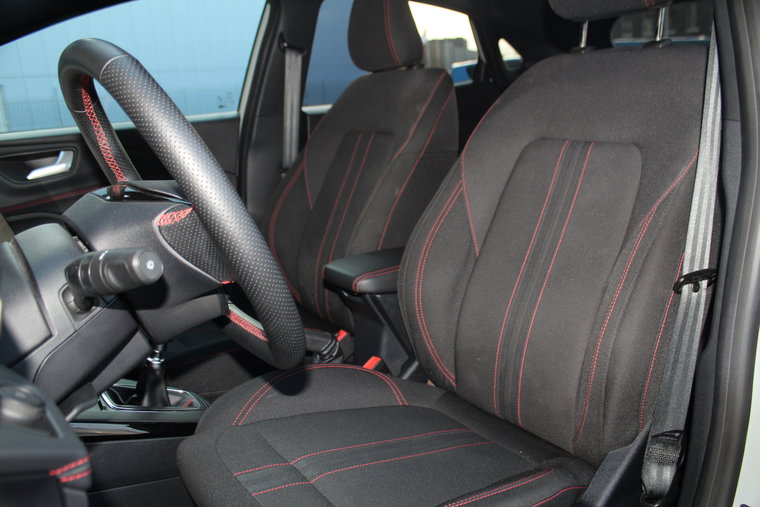Vehicle Image 32