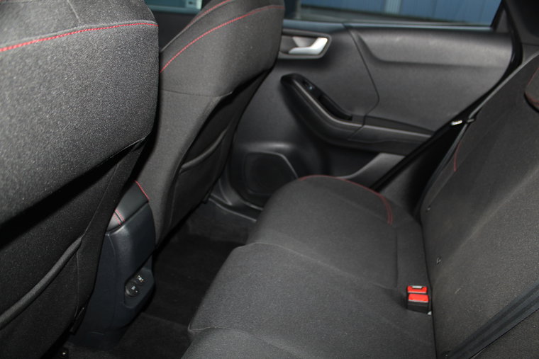 Vehicle Image 33