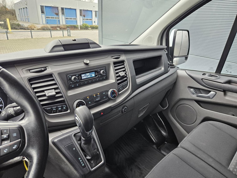 Vehicle Image 23