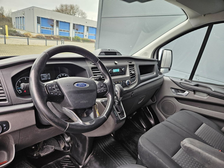 Vehicle Image 37