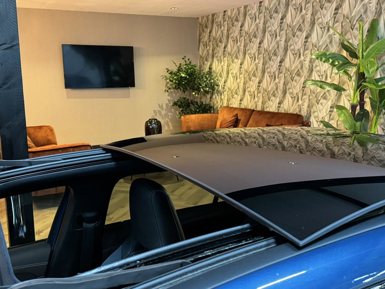 Vehicle Image 27