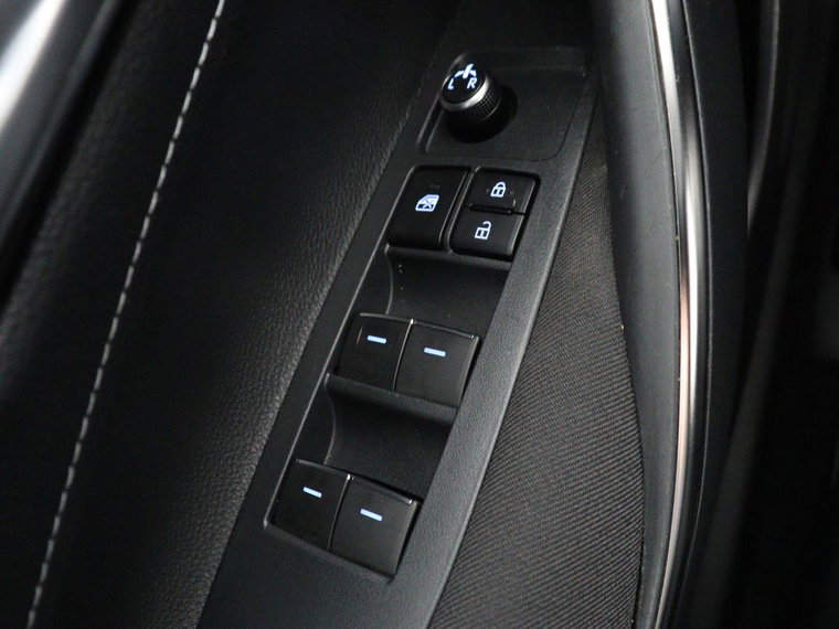 Vehicle Image 24