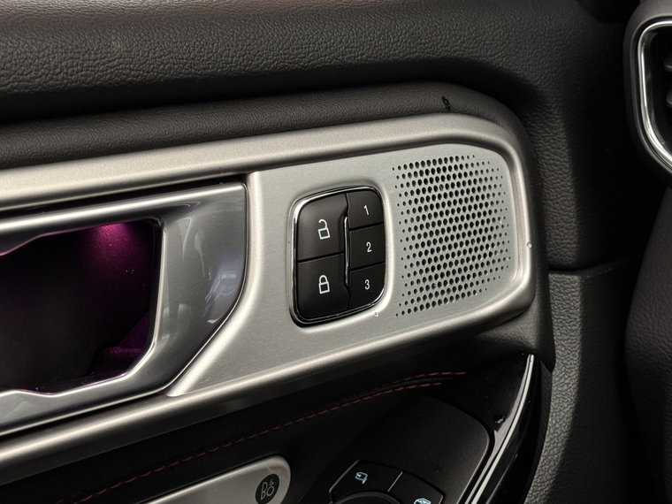 Vehicle Image 45