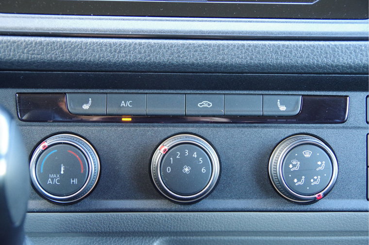 Vehicle Image 28