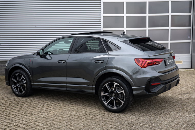 Vehicle Image 23