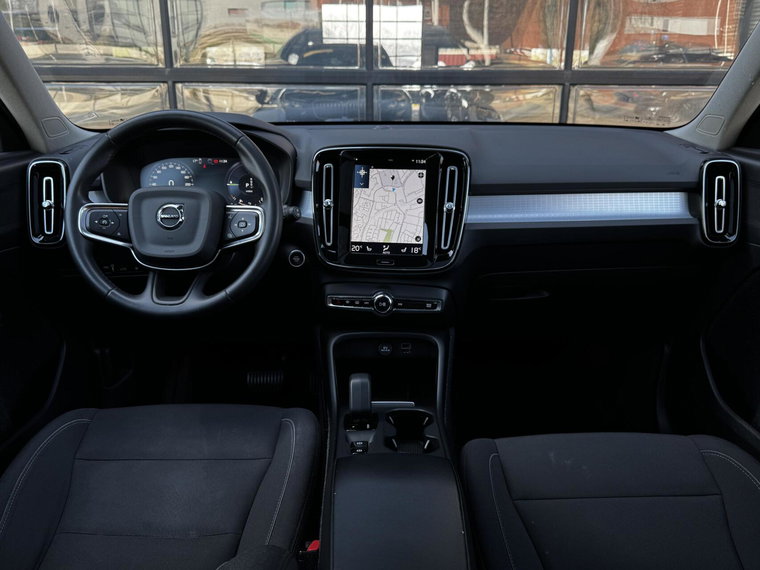 Vehicle Image 18