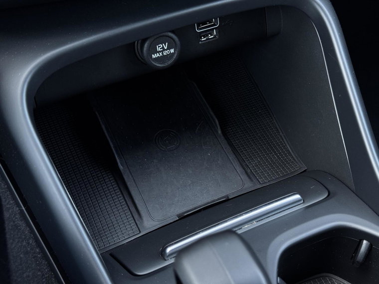 Vehicle Image 45