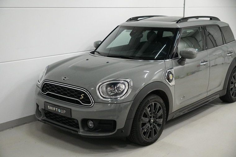 Vehicle Image 32