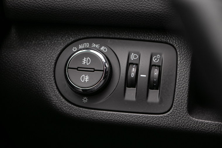 Vehicle Image 38