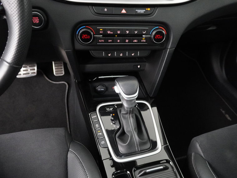 Vehicle Image 32