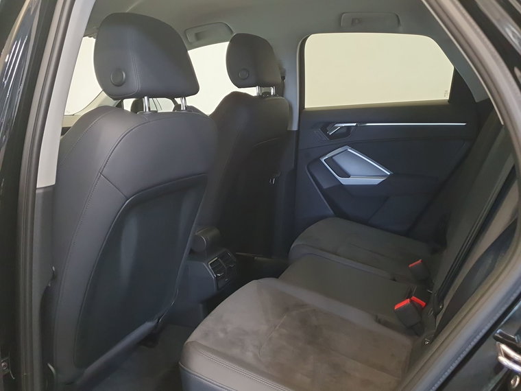 Vehicle Image 26