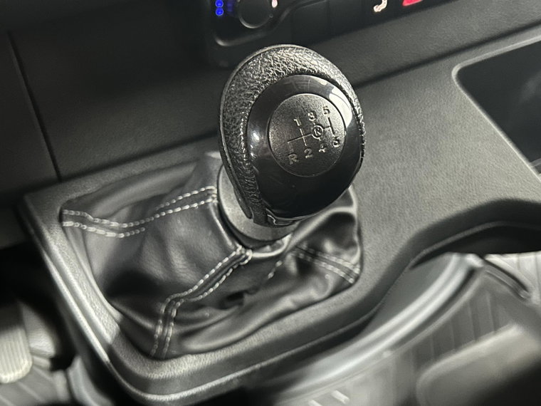 Vehicle Image 26