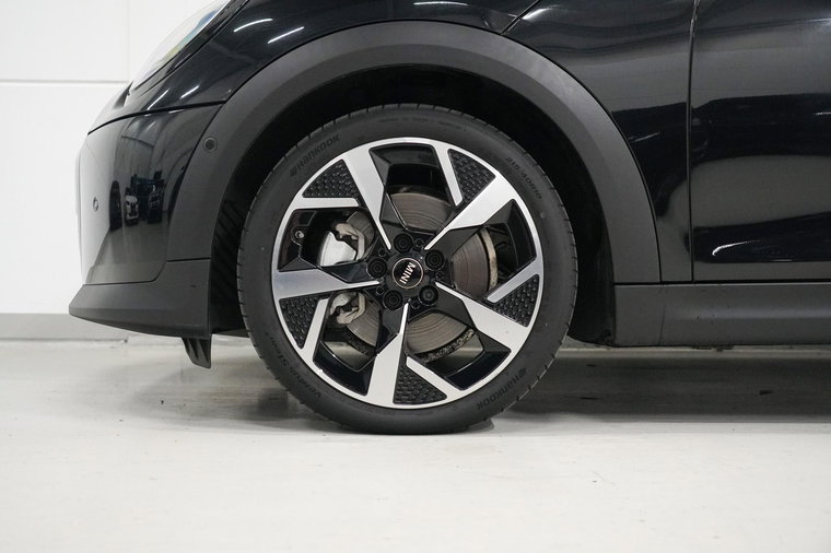 Vehicle Image 39