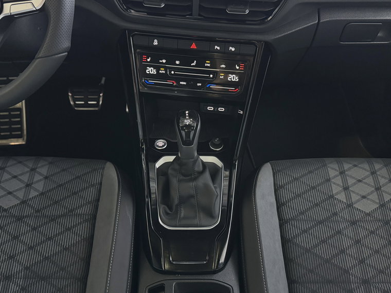 Vehicle Image 27