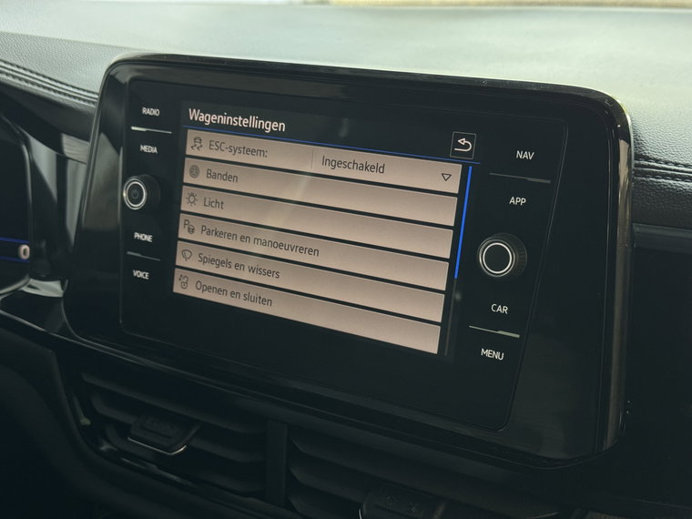 Vehicle Image 42