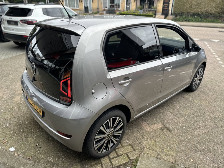 Vehicle Image 33